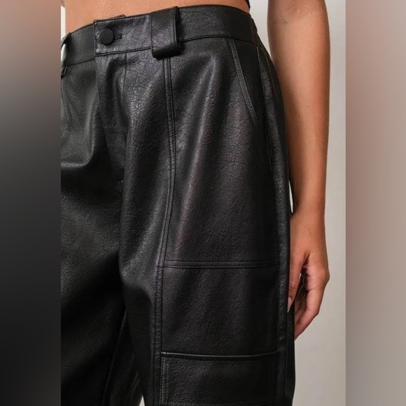 Pretty Garbage Black Vegan Leather Cargo Joggers Size M - Picture 4 of 8
